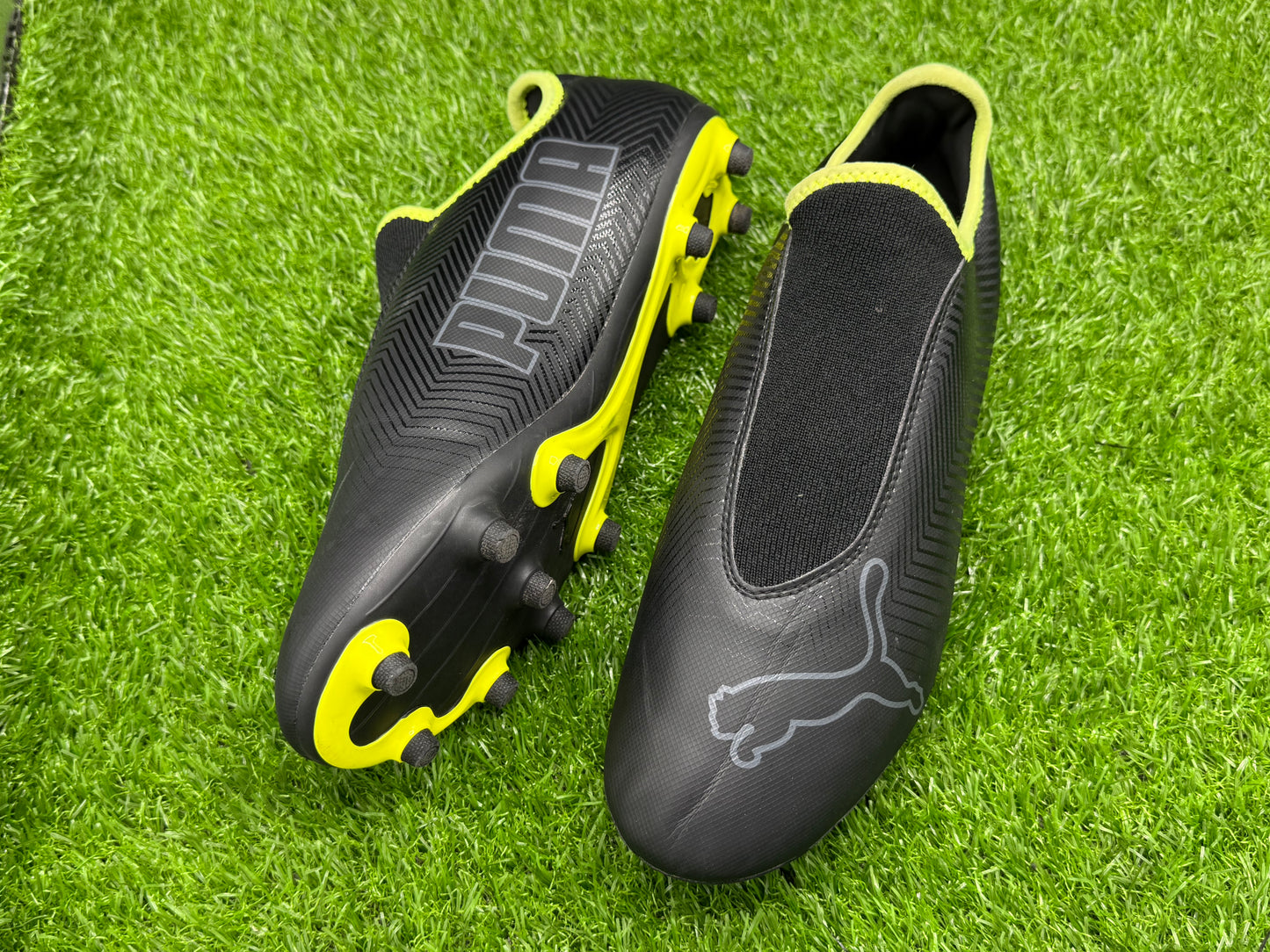 Puma Finesse Laceless FG