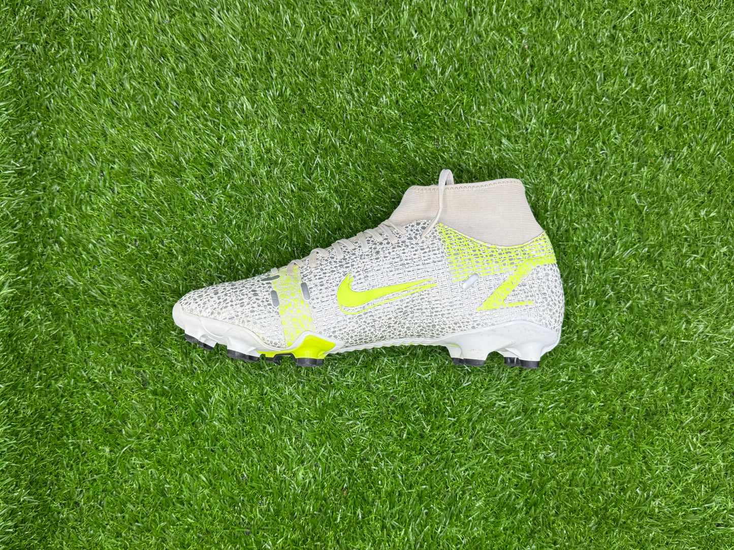 Nike Mercurial Superfly 8 Academy MG
