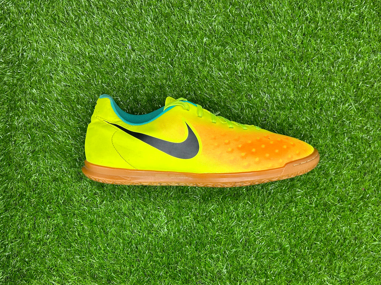 Nike Magista Ola II IC
