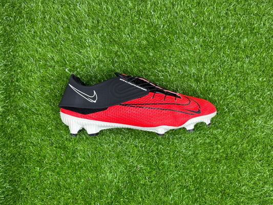 Nike Phantom GT2 Academy Flyease FG/MG