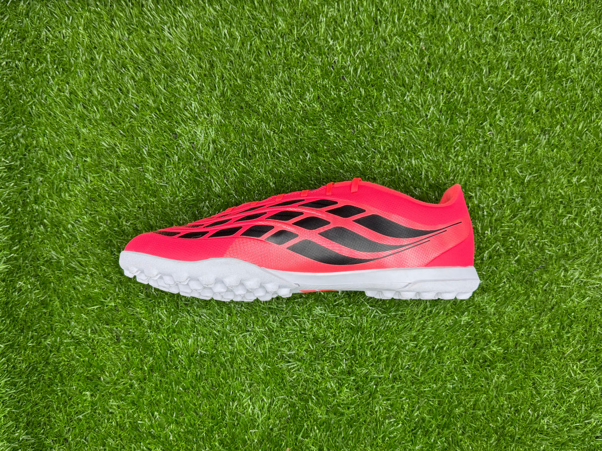 Adidas Predator CLUB TF (Brand New)