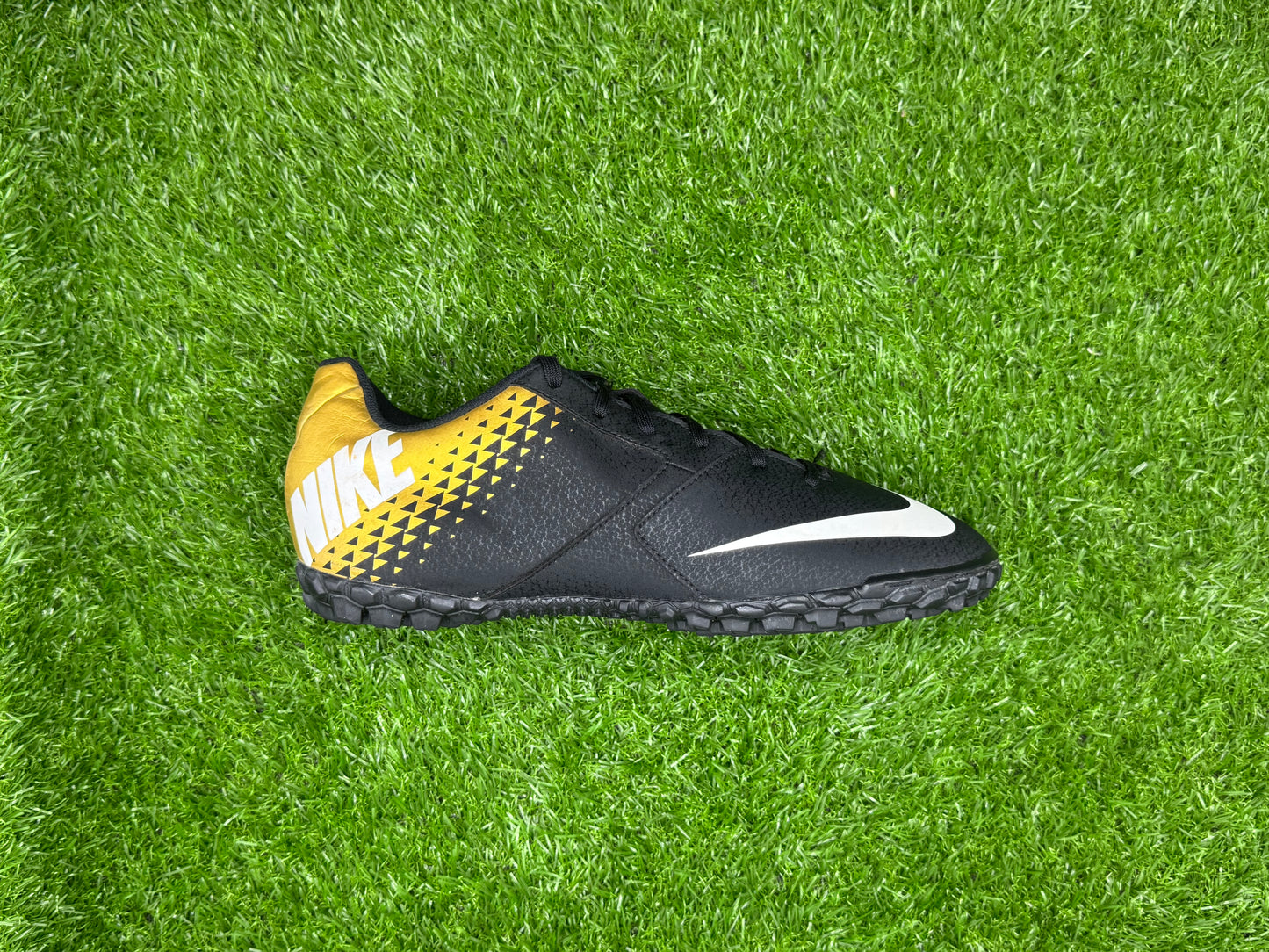 Nike BombaX TF