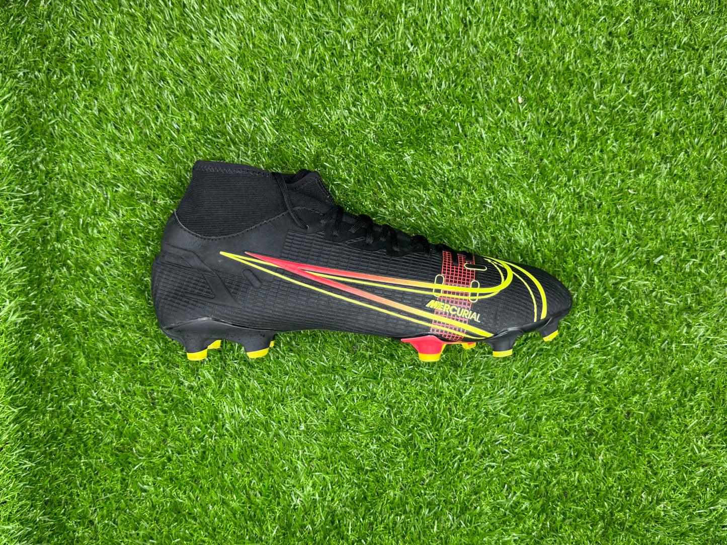 Nike Mercurial Superfly 8 Academy MG