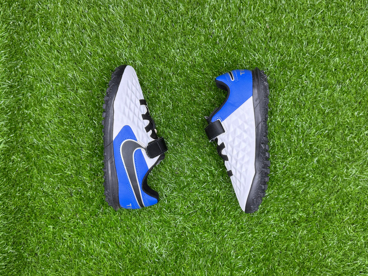 Nike Tiempo Legend 8 Club Tf