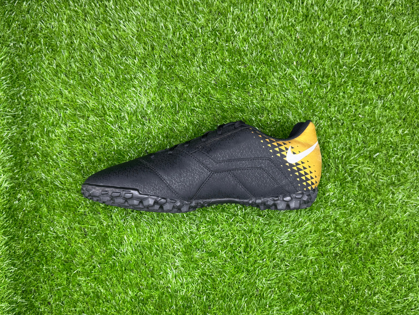 Nike BombaX TF