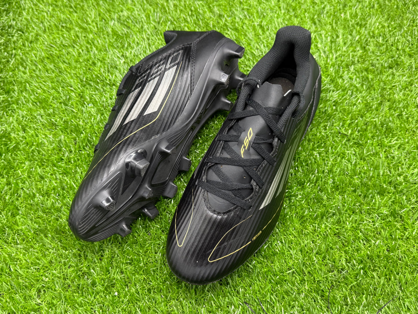 adidas F50 Club FxG
