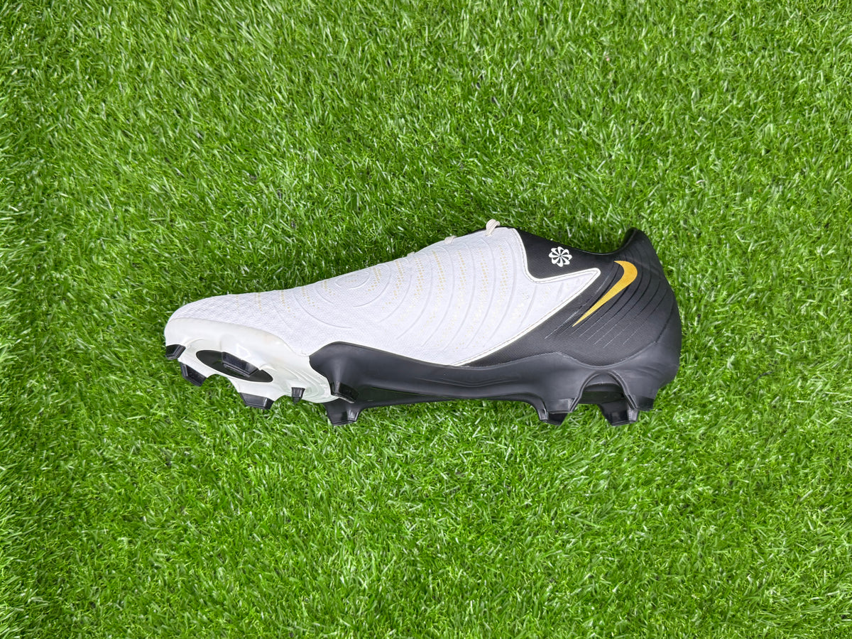 Nike Phantom GX 2 Academy MG