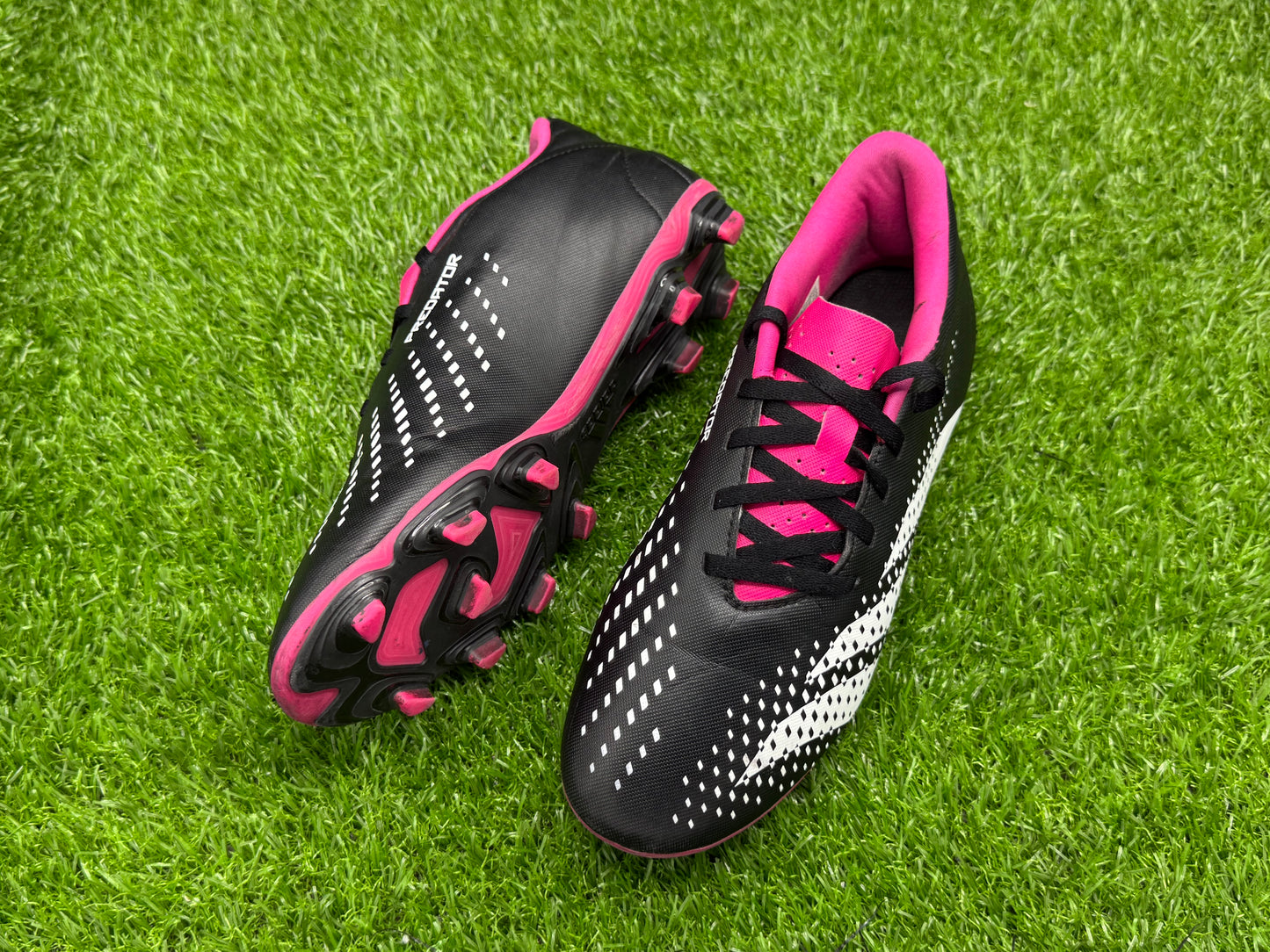 Adidas Predator  Accuracy.4 FxG