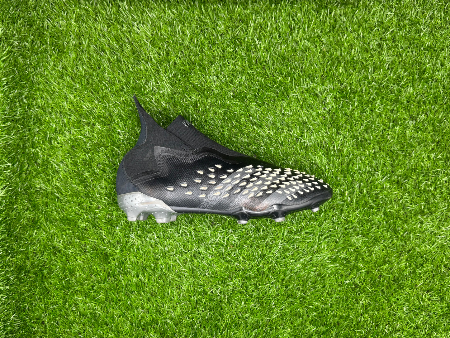 adidas Predator Freak+ FG