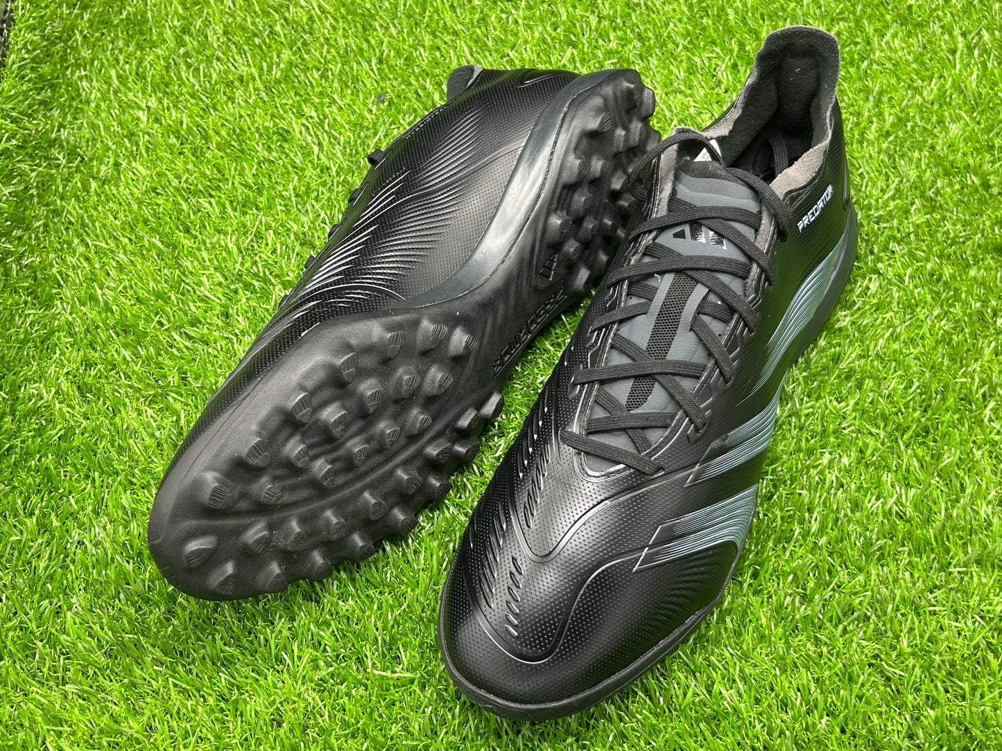 Adidas Predator League Low TF