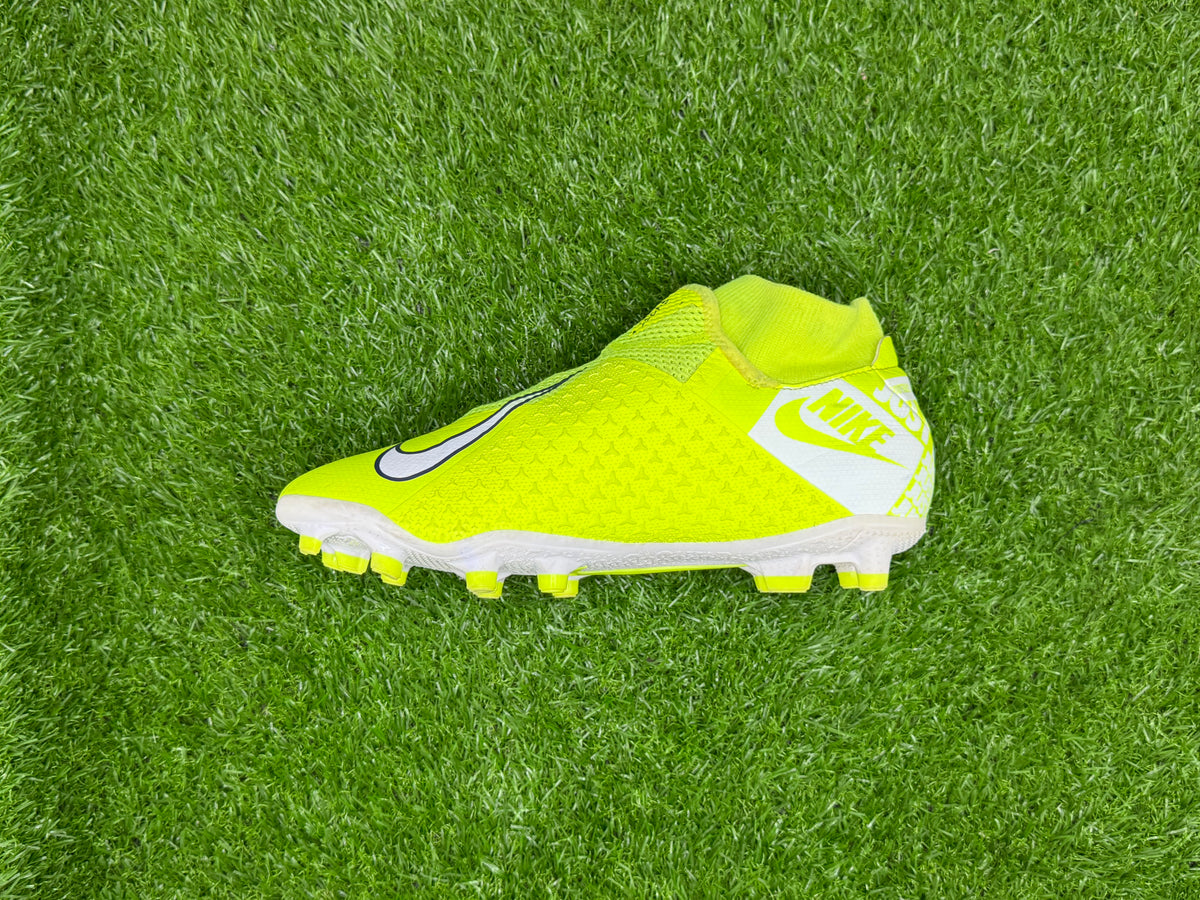 Nike Phantom VSN Academy DF FG/MG