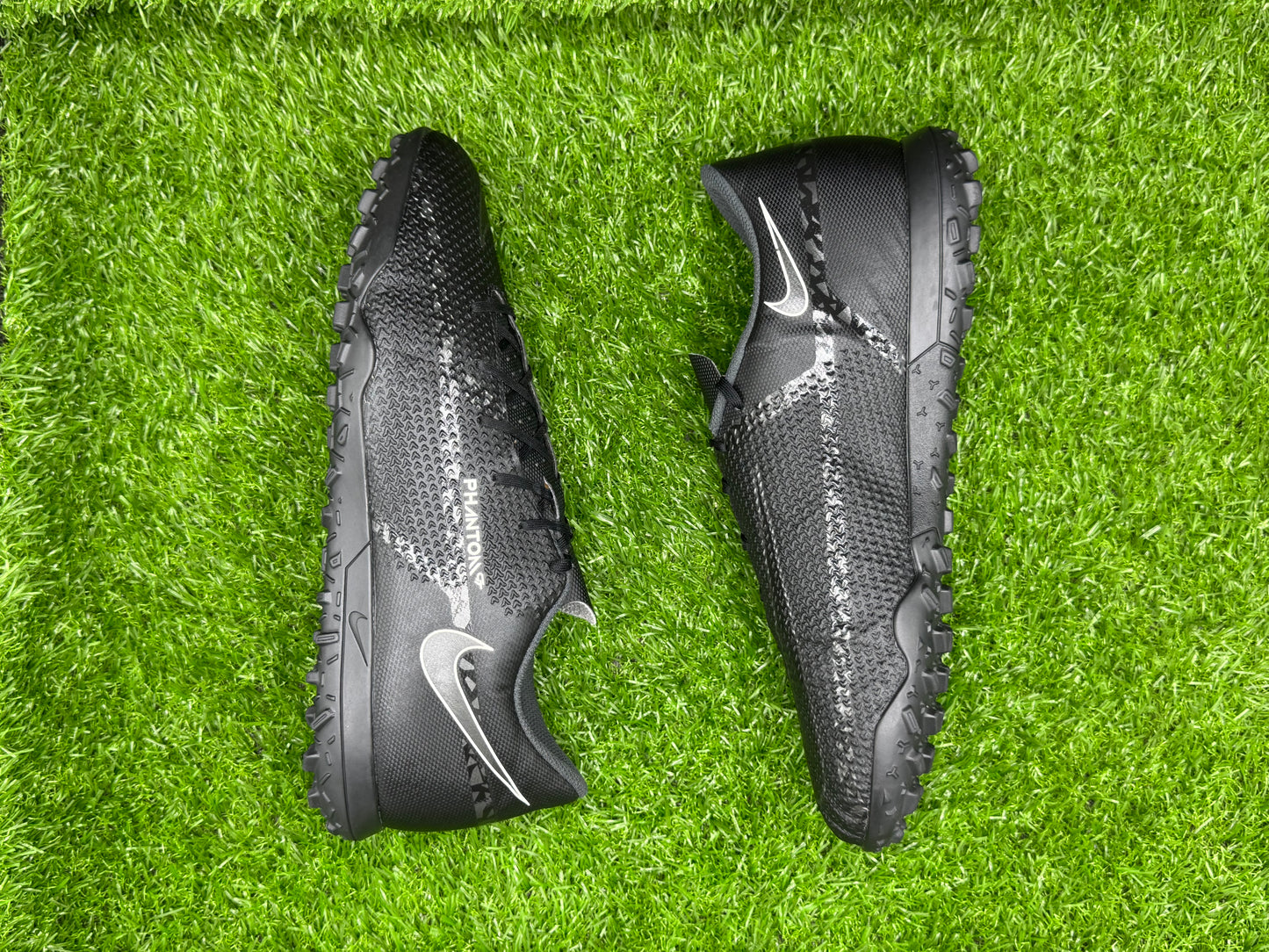 Nike Phantom GT2 Club TF