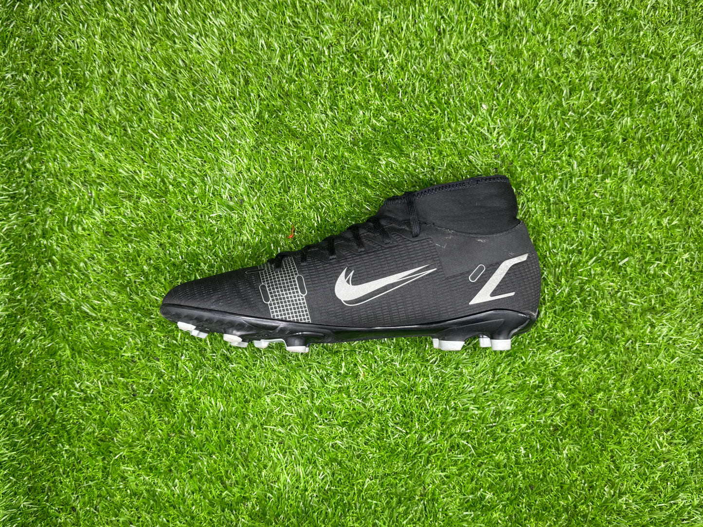 Nike Mercurial Superfly 8 Club MG