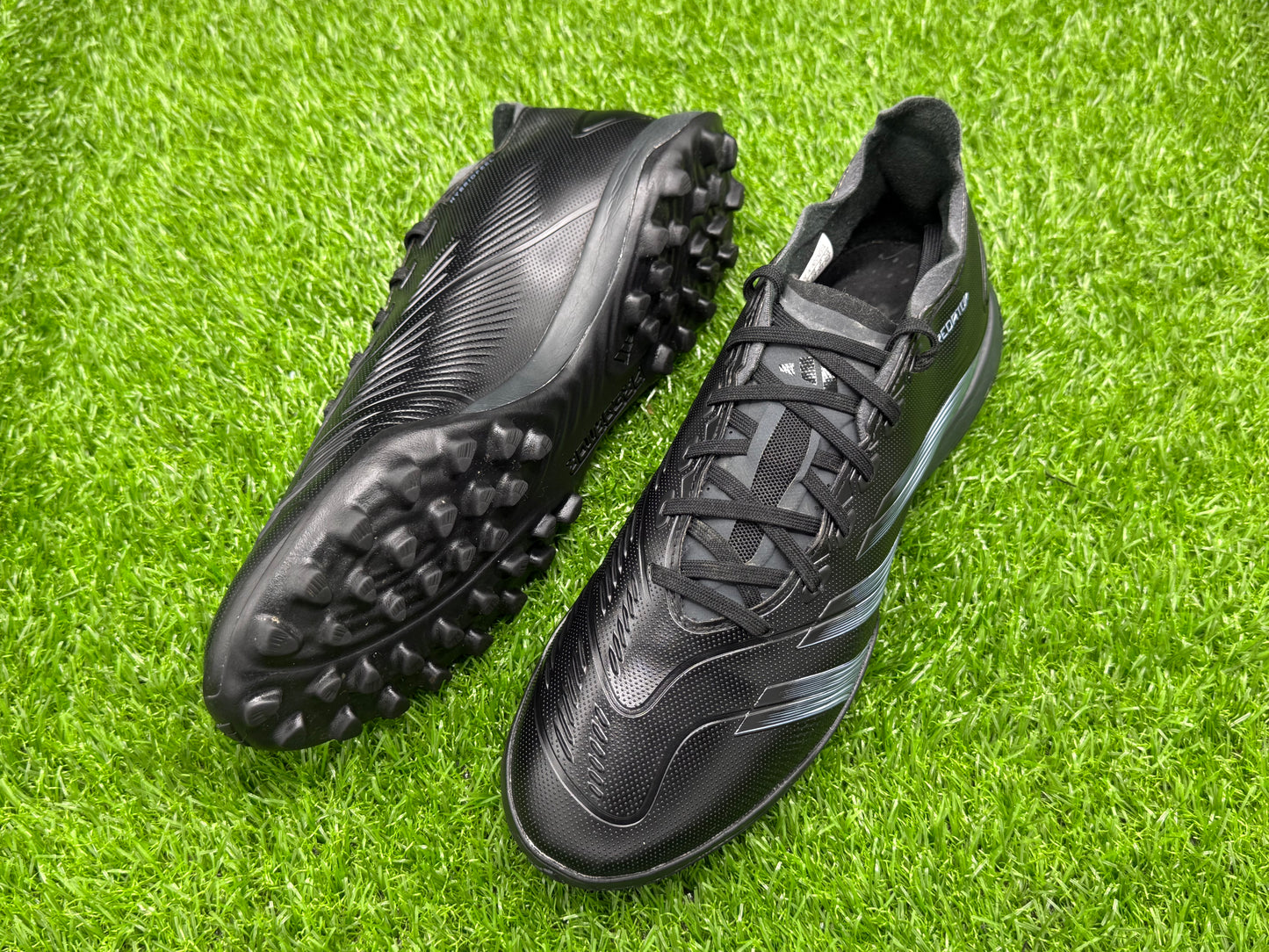 Adidas Predator League Low TF