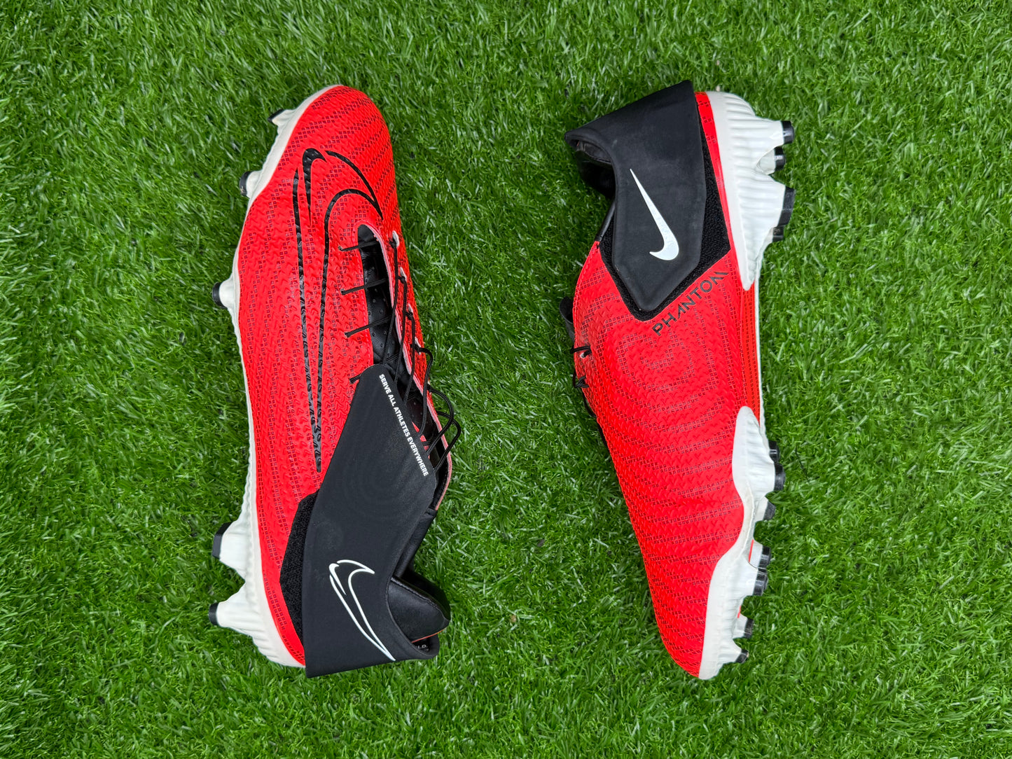 Nike Phantom GT2 Academy Flyease FG/MG