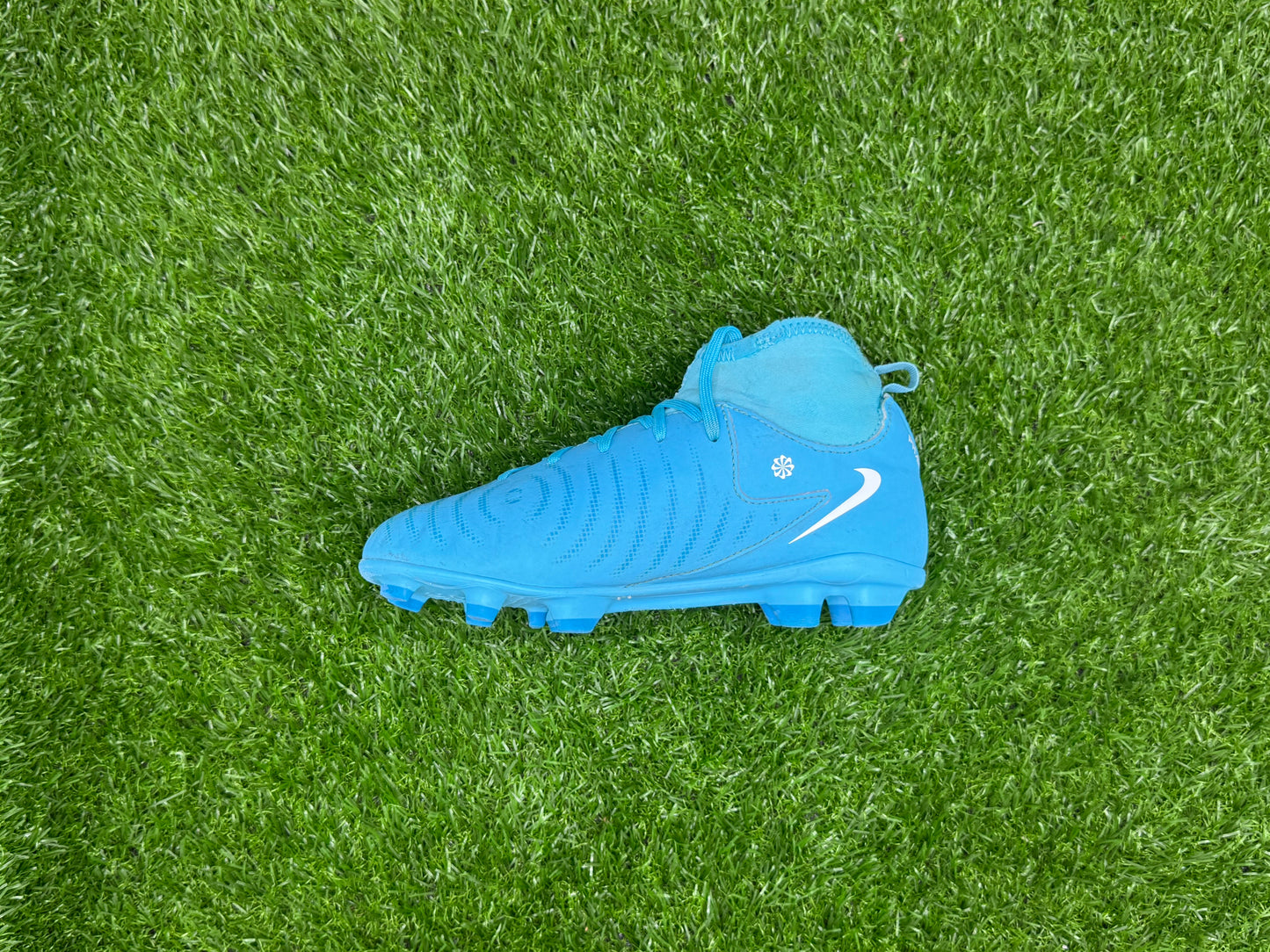 Nike Phantom Luna 2 Club FG