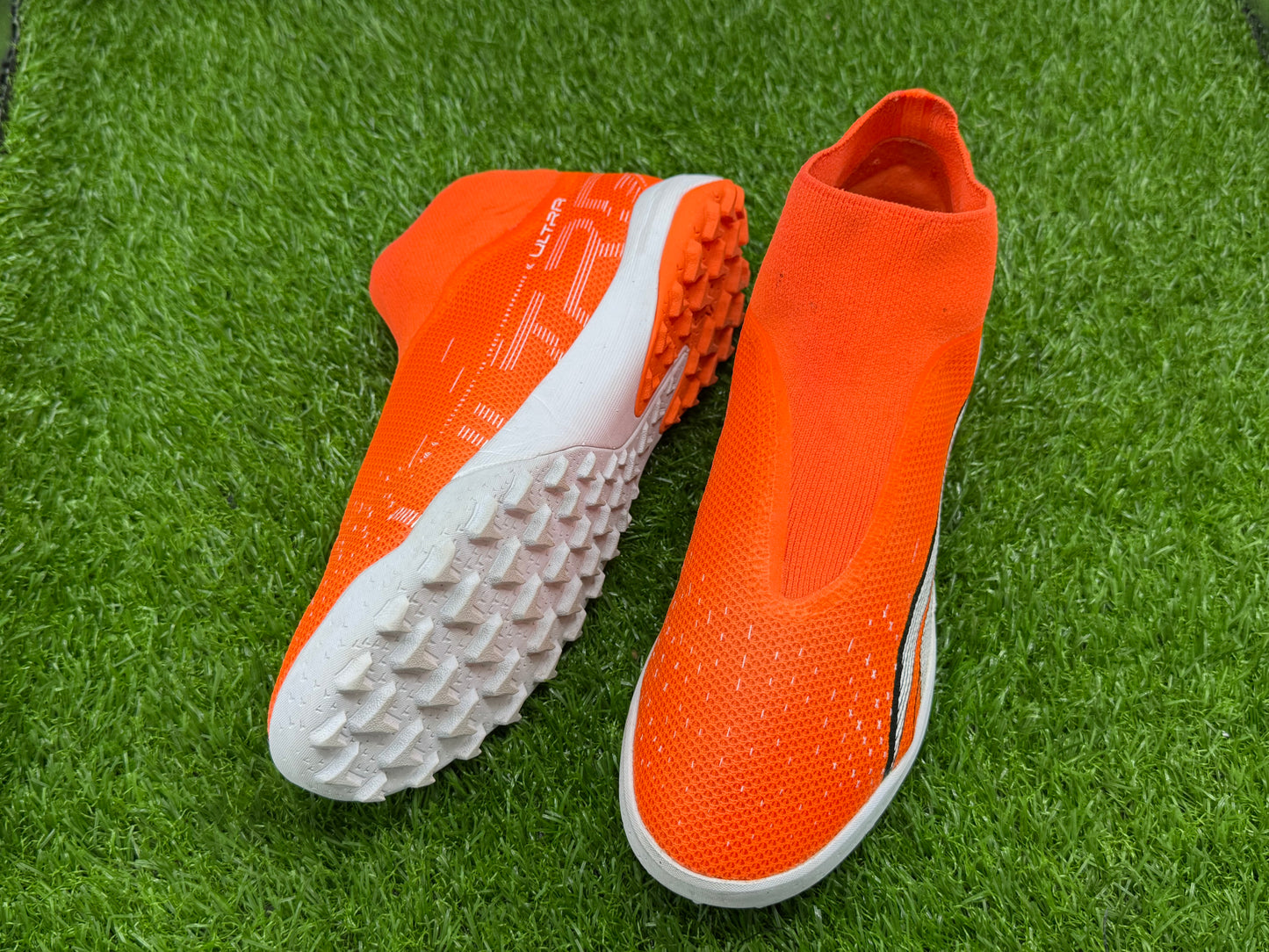PUMA Ultra Match + LL TT