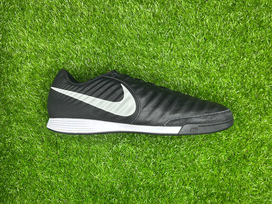 Nike Tiempo In