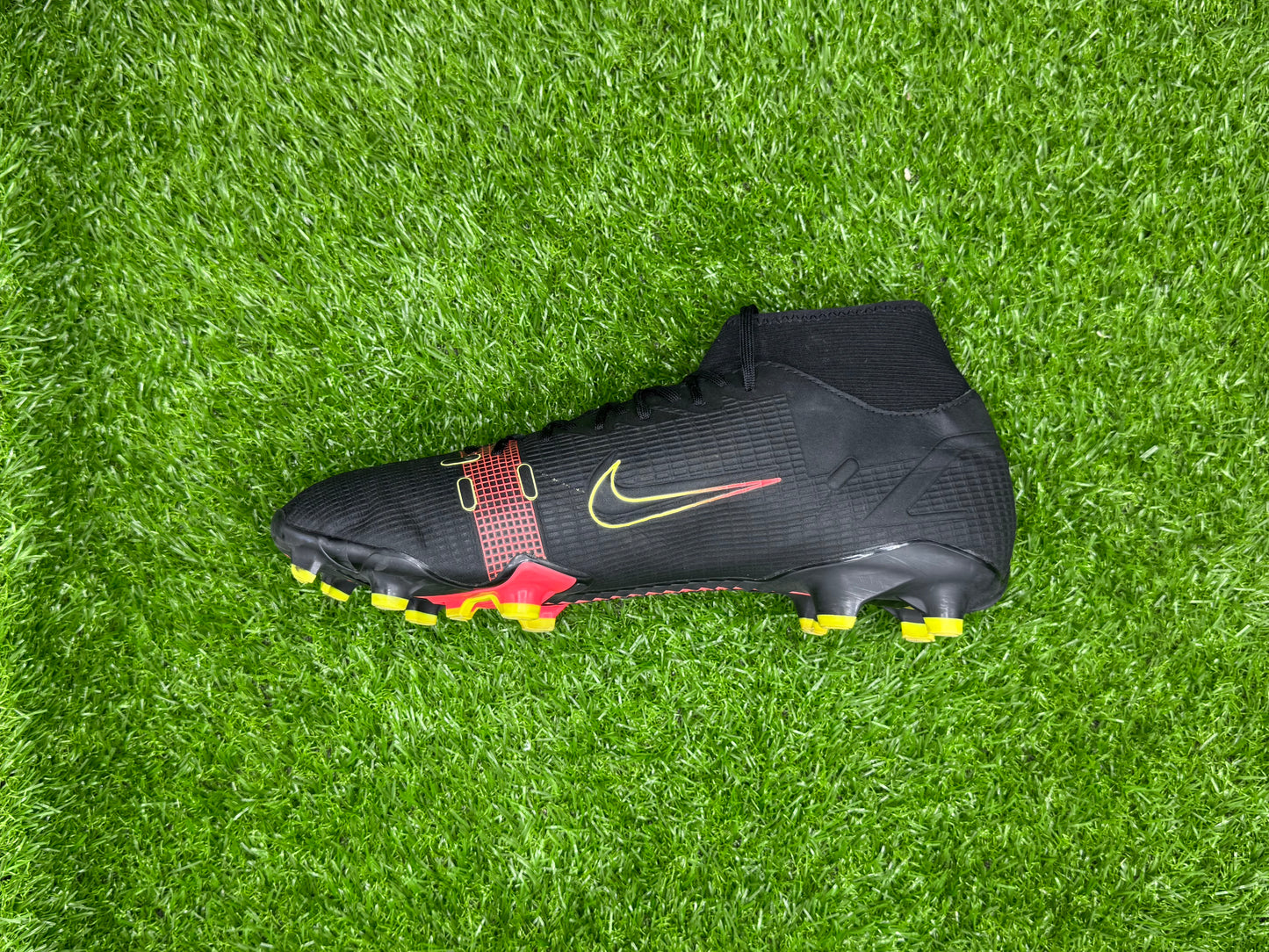 Nike Mercurial Superfly 8 Academy MG