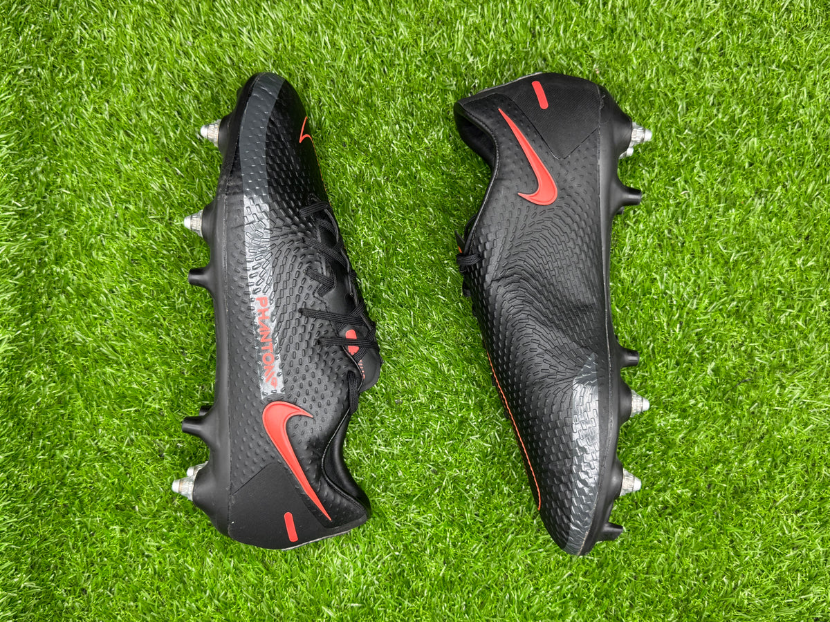 Nike Phantom GT Academy SG-Pro